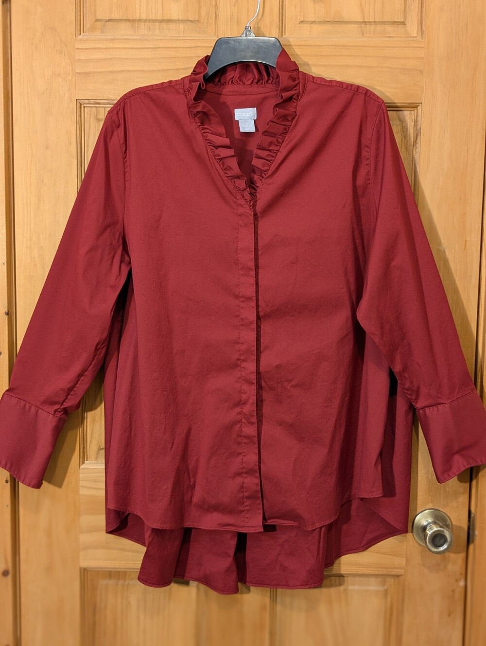 Chicos Ruffle Neck Blouse Button Down LS Poplin Cotton Blend Deep Red Sz 3/XL